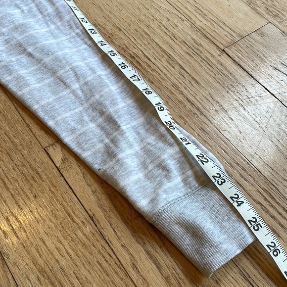 I love H81 sweatshirt - Picture 8 of 9